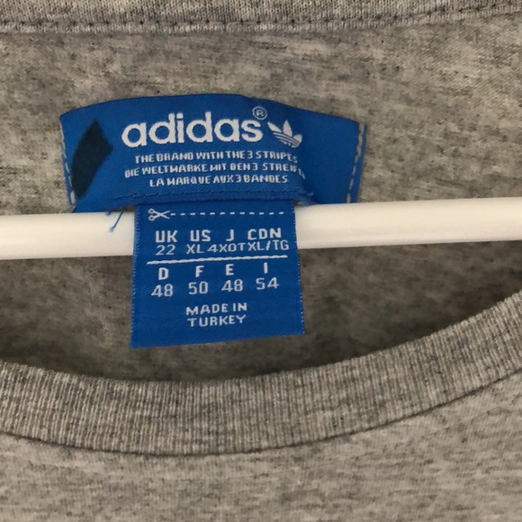 Adidas light grey cotton tee XL. First picture outside brighter day, rest rainy. - Picture 3 of 8